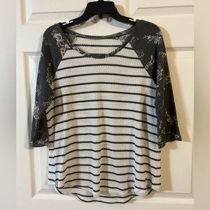 Soft 3/4 sleeve blouse
